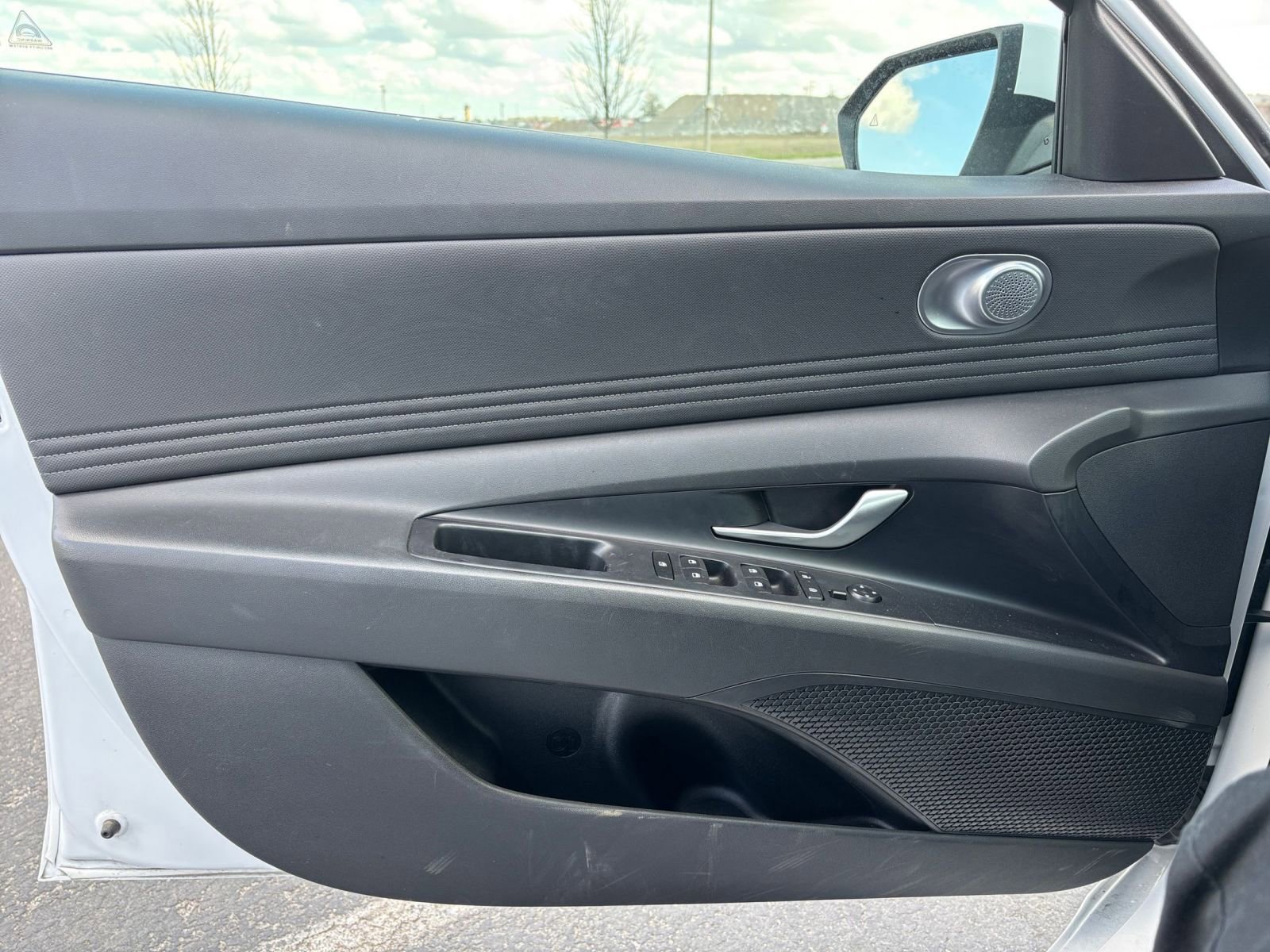 Thumbnail: 2025 Hyundai Elantra - 18