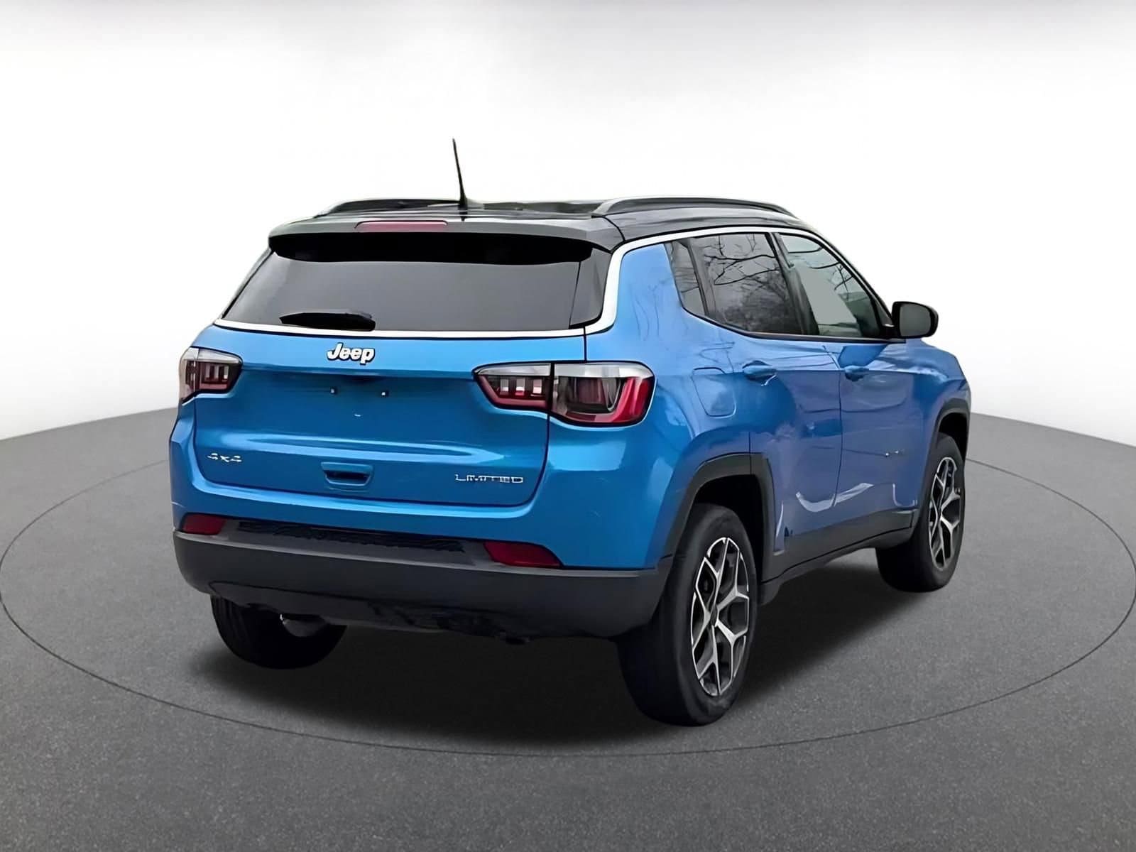 Thumbnail: 2025 Jeep Compass - 14