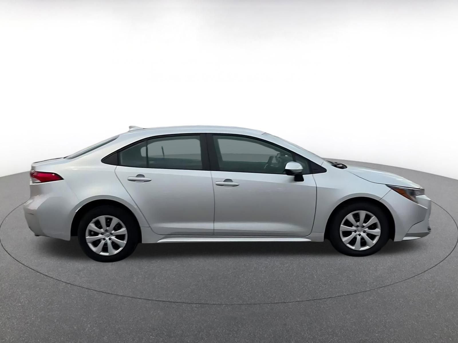 Thumbnail: 2025 Toyota Corolla - 16