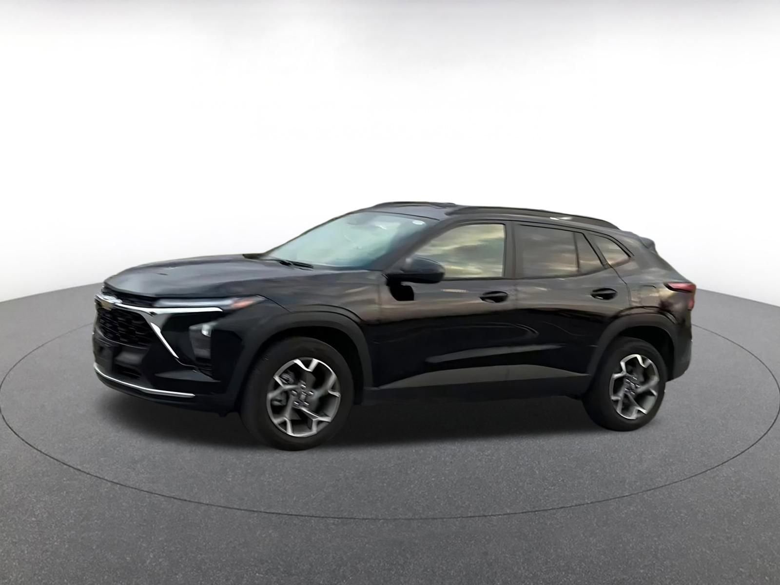 Thumbnail: 2025 Chevrolet Trax - 8