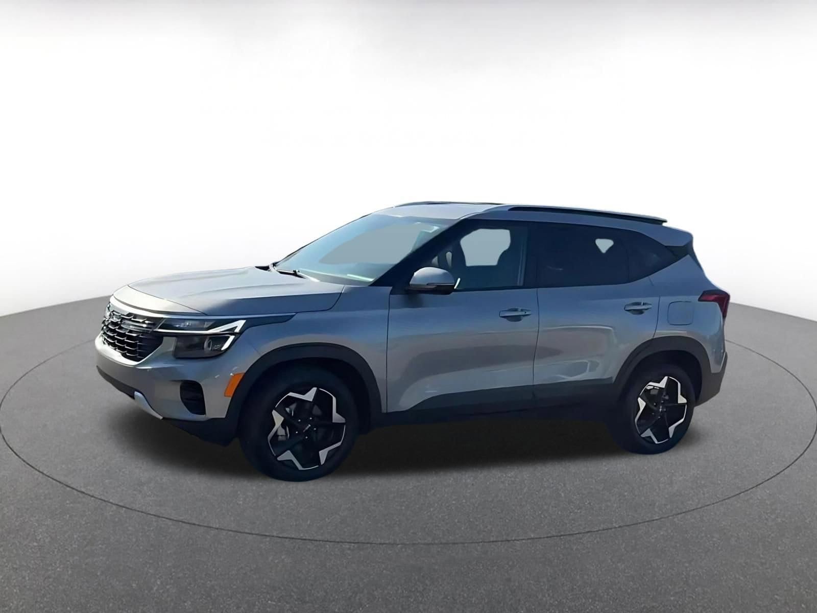 Thumbnail: 2025 Kia Seltos - 8