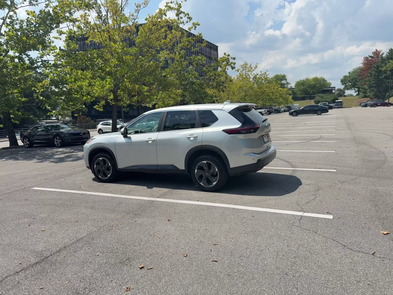 Thumbnail: 2025 Nissan Rogue - 9