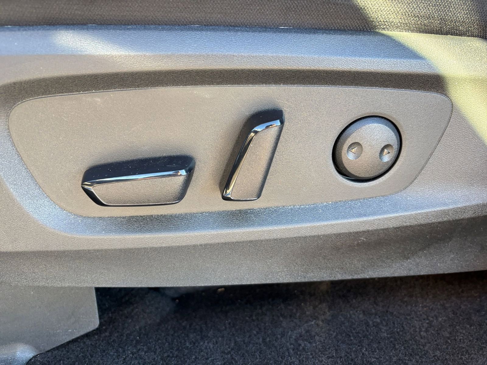 Thumbnail: 2025 Nissan Pathfinder - 25