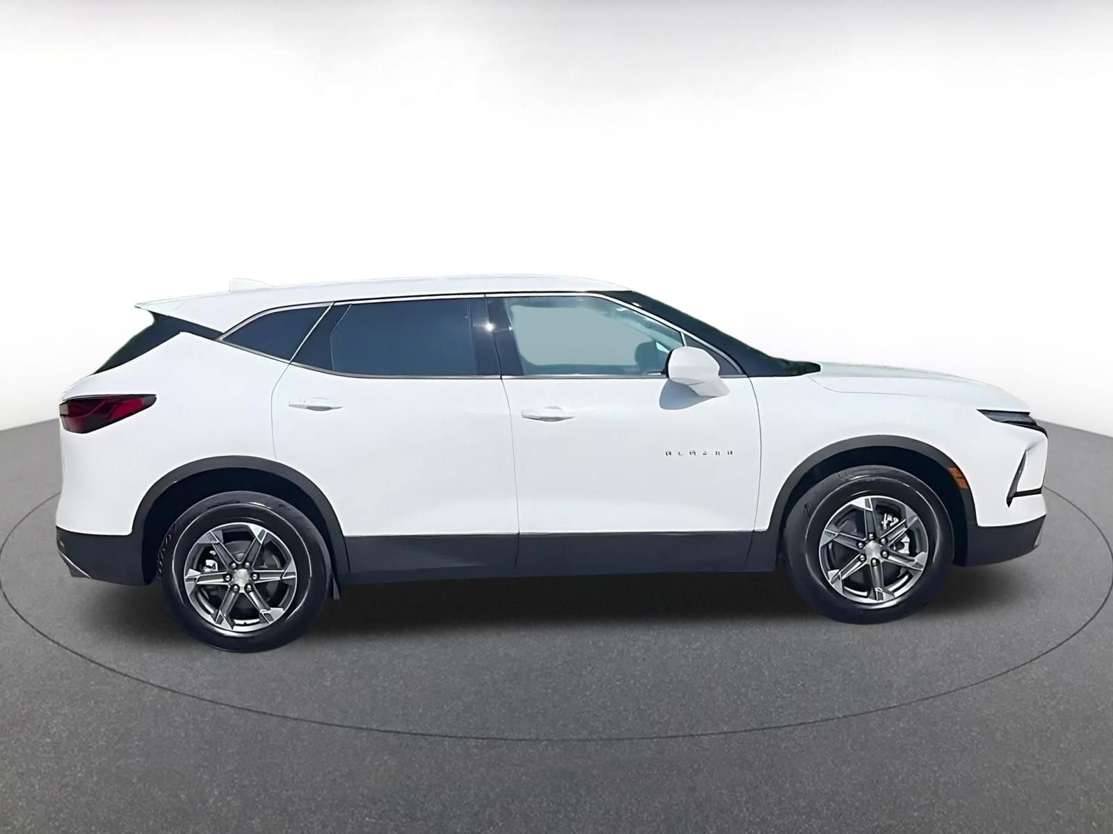 Thumbnail: 2026 Chevrolet Blazer - 16