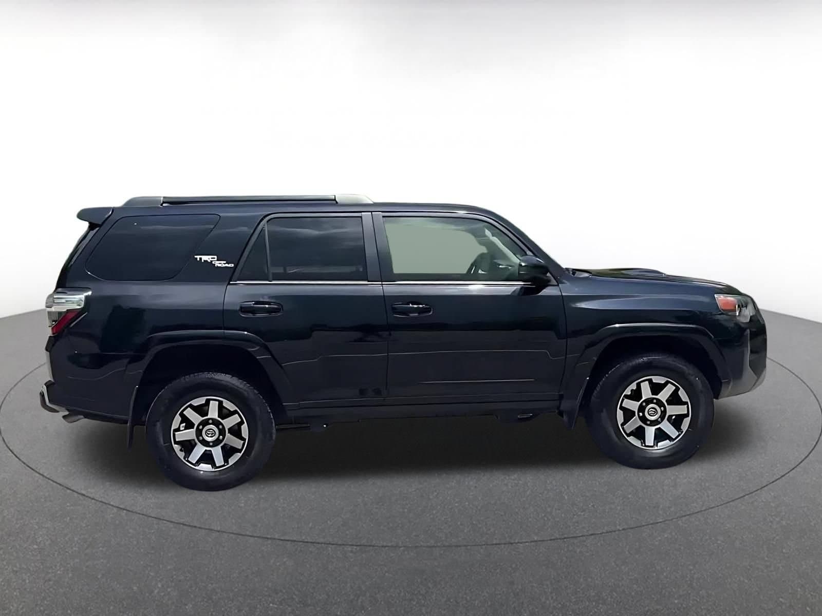 Thumbnail: 2024 Toyota 4Runner - 12