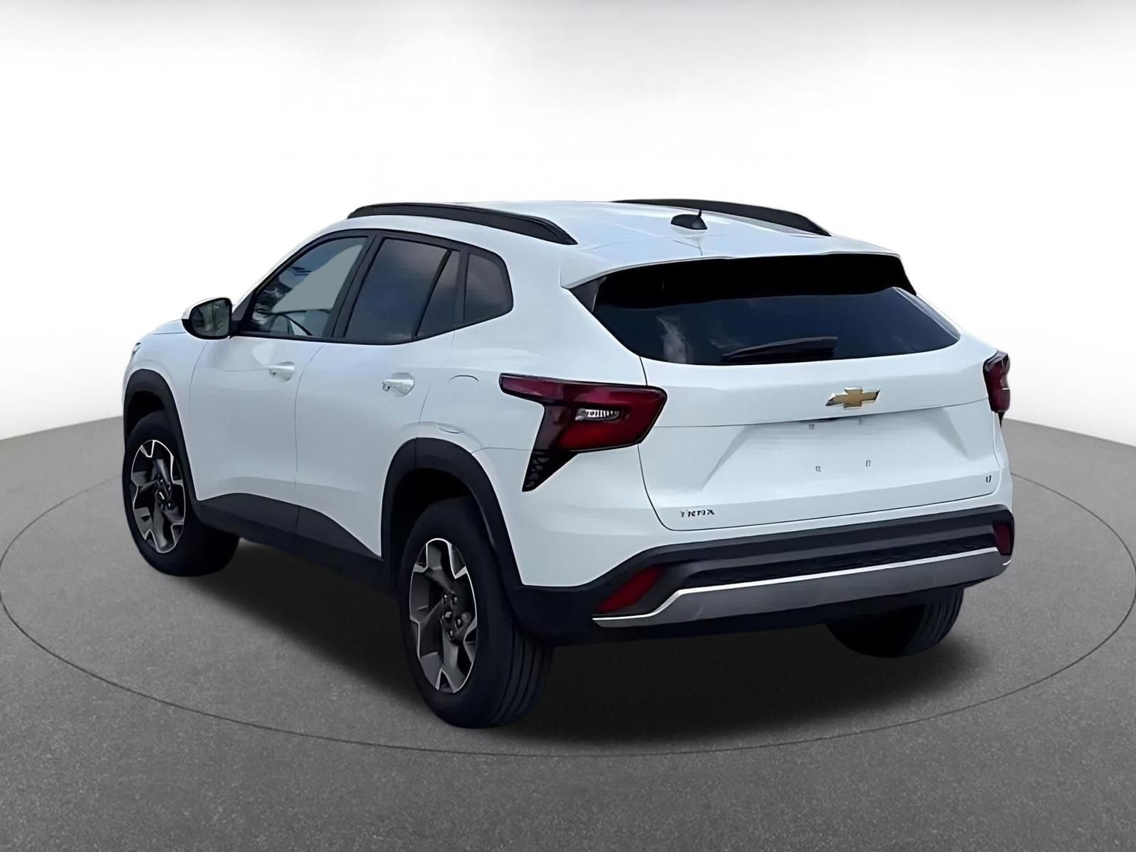 Thumbnail: 2025 Chevrolet Trax - 11
