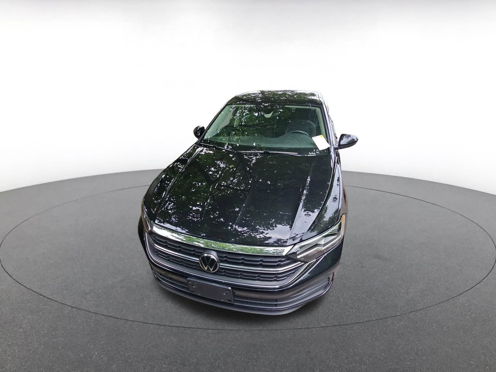Thumbnail: 2024 Volkswagen Jetta - 1
