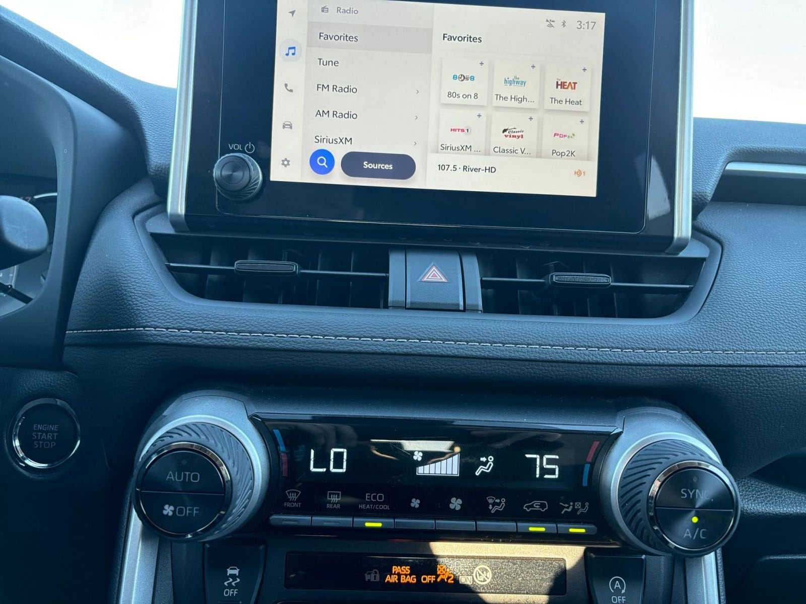 Thumbnail: 2025 Toyota RAV4 - 18