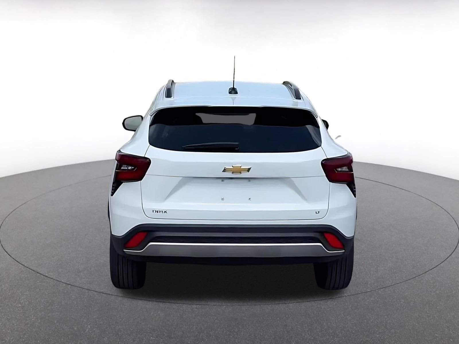 Thumbnail: 2025 Chevrolet Trax - 12