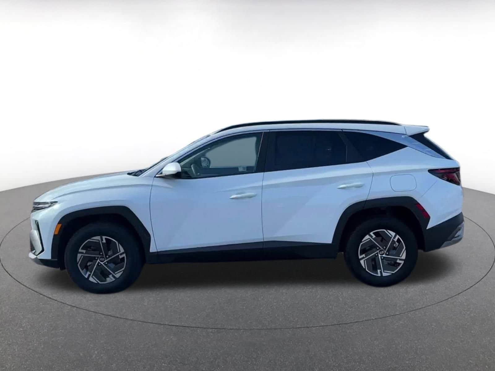 Thumbnail: 2025 Hyundai Tucson - 9