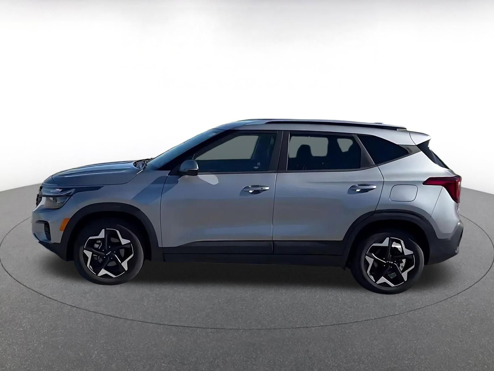 Thumbnail: 2025 Kia Seltos - 9