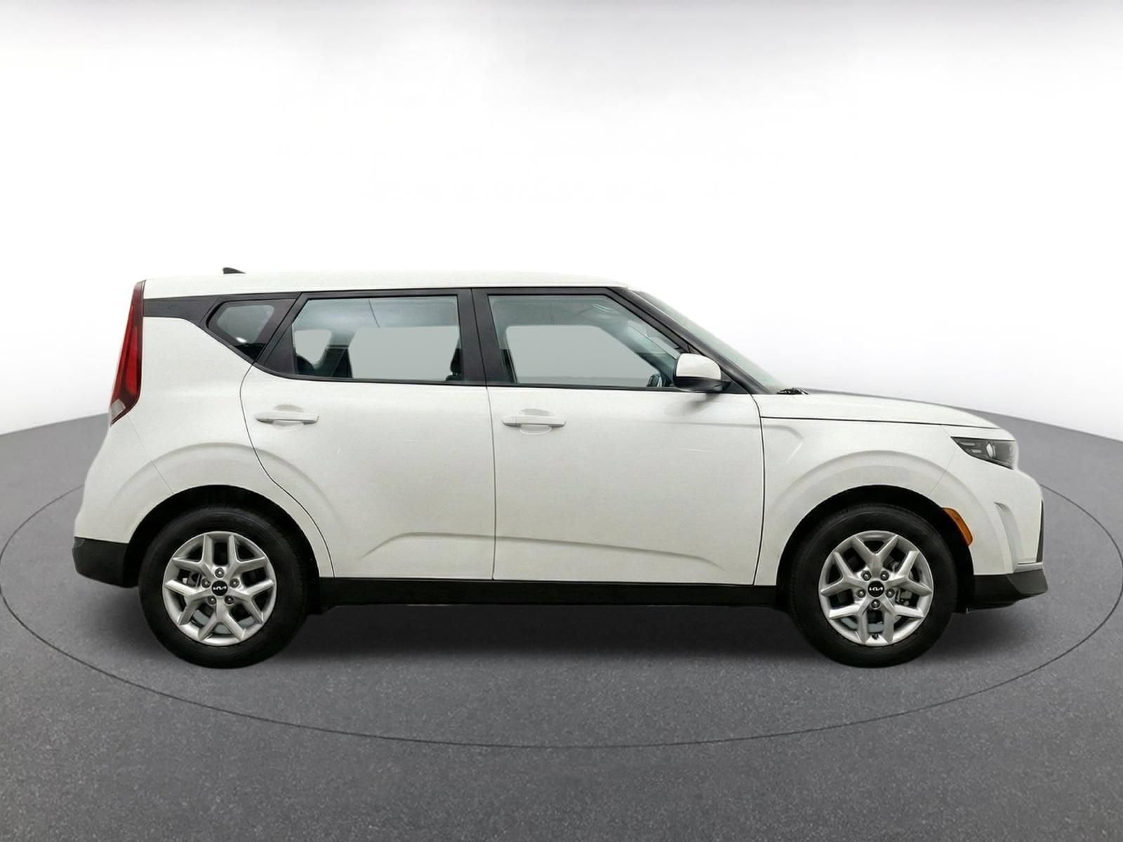 Thumbnail: 2025 Kia Soul - 10