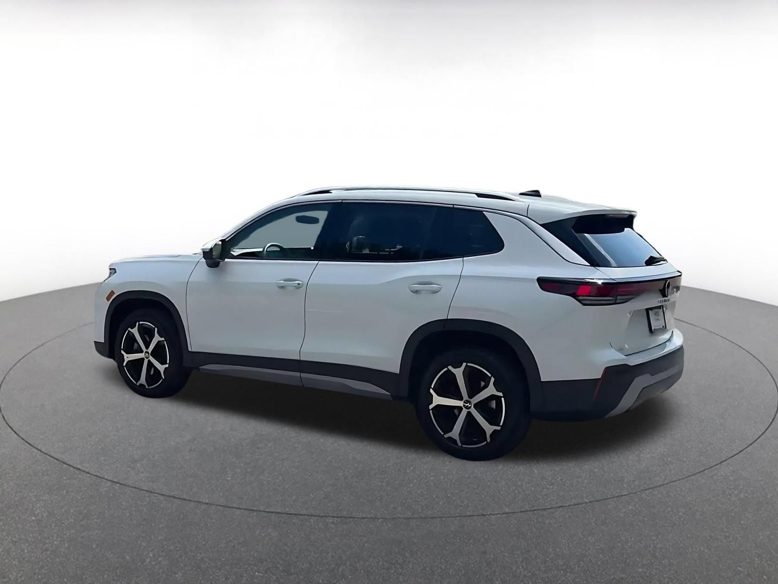 Thumbnail: 2026 Volkswagen Tiguan - 8