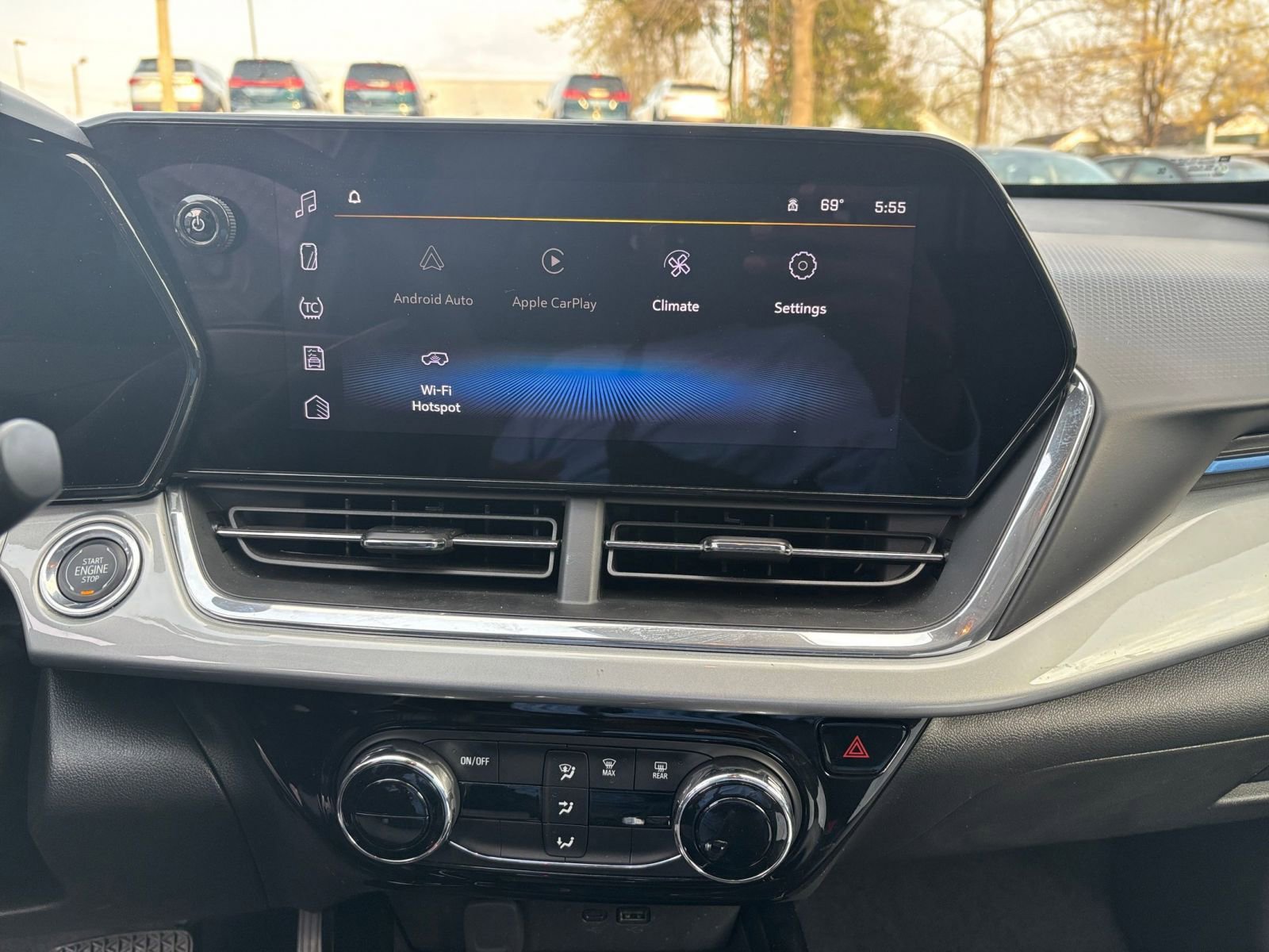 Thumbnail: 2025 Chevrolet Trax - 17