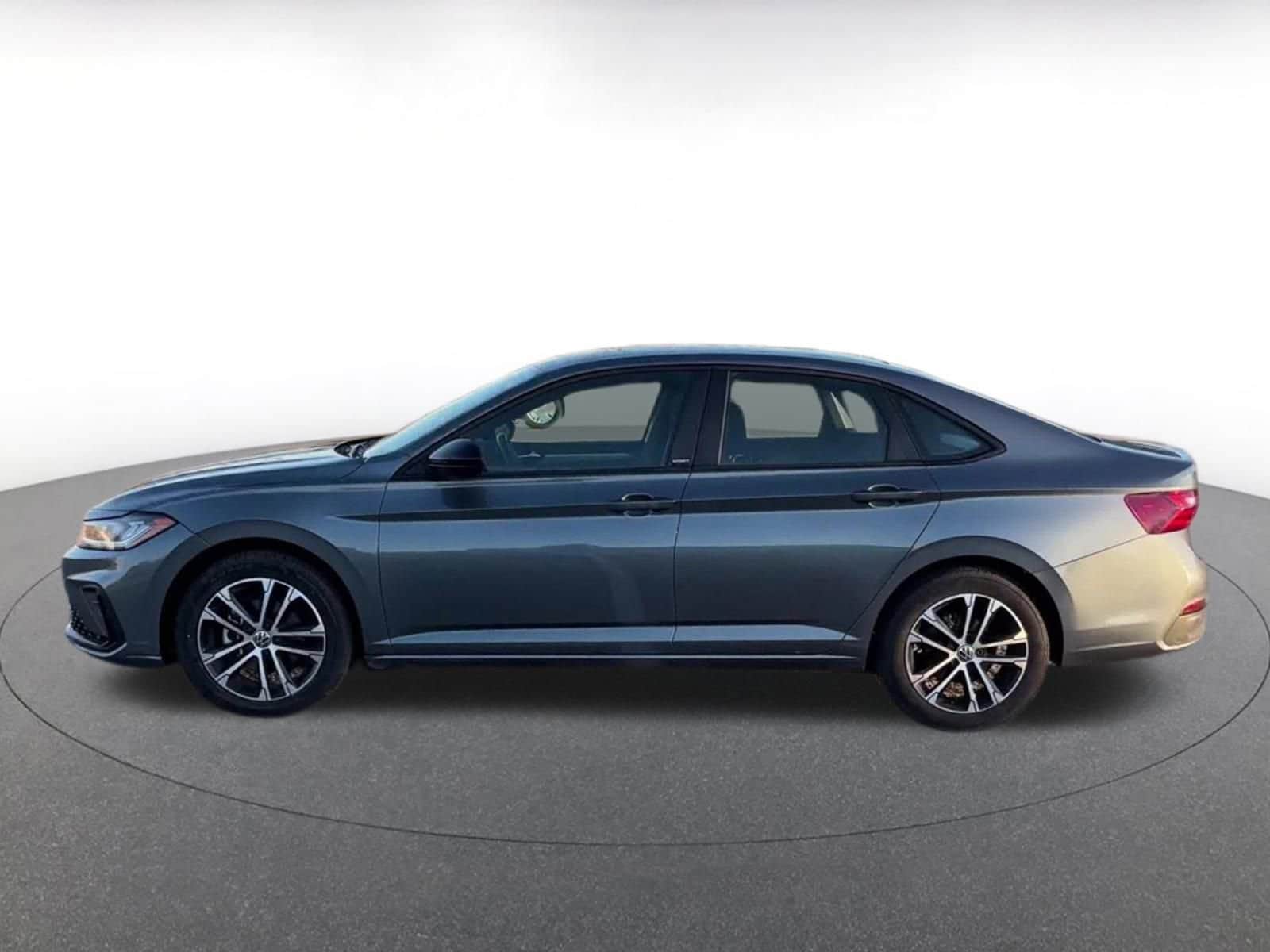 Thumbnail: 2025 Volkswagen Jetta - 9