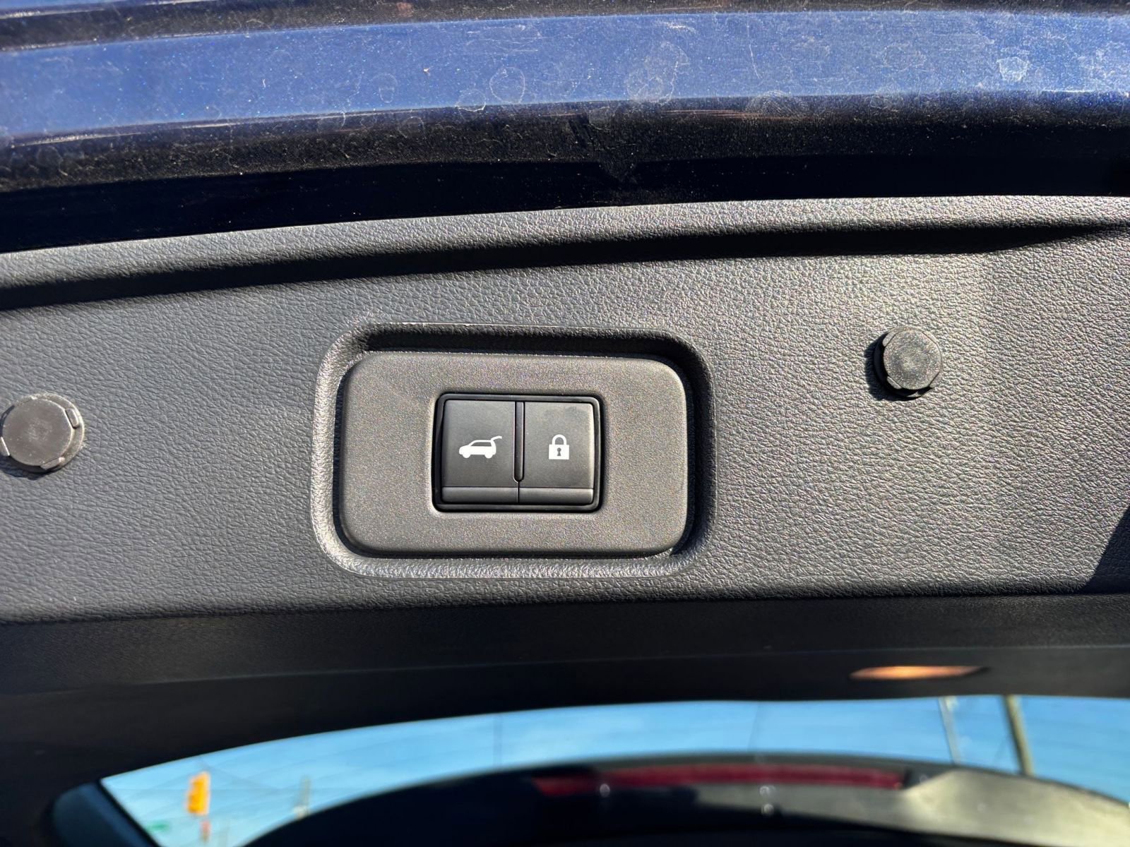 Thumbnail: 2025 Nissan Pathfinder - 18