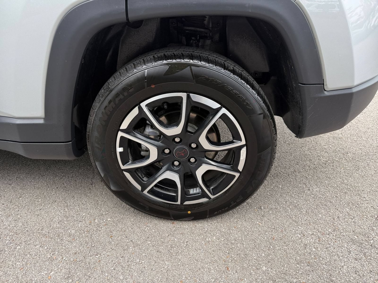 Thumbnail: 2025 Jeep Compass - 30
