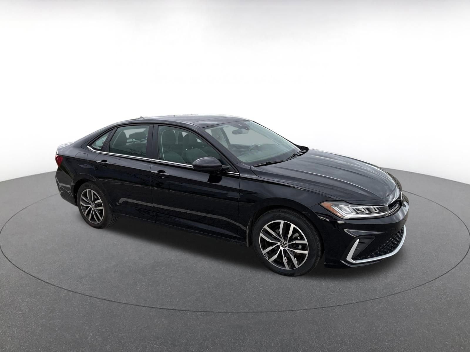 Thumbnail: 2025 Volkswagen Jetta - 1