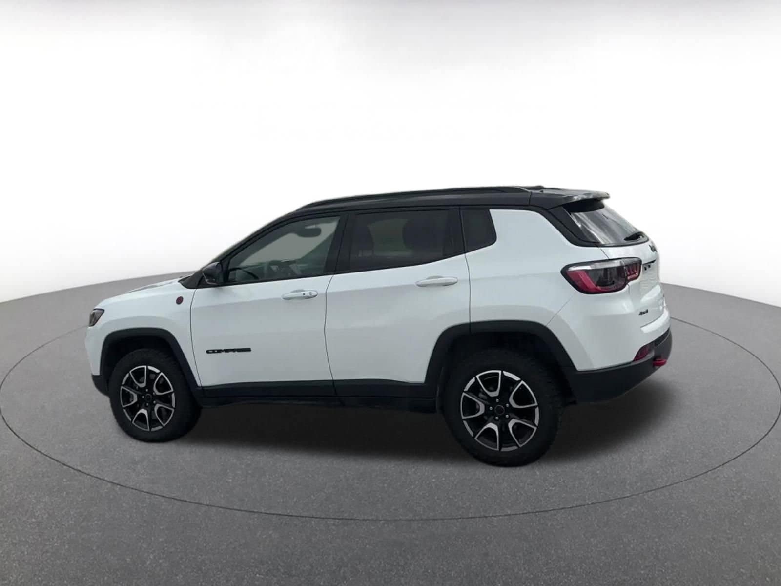 Thumbnail: 2025 Jeep Compass - 10