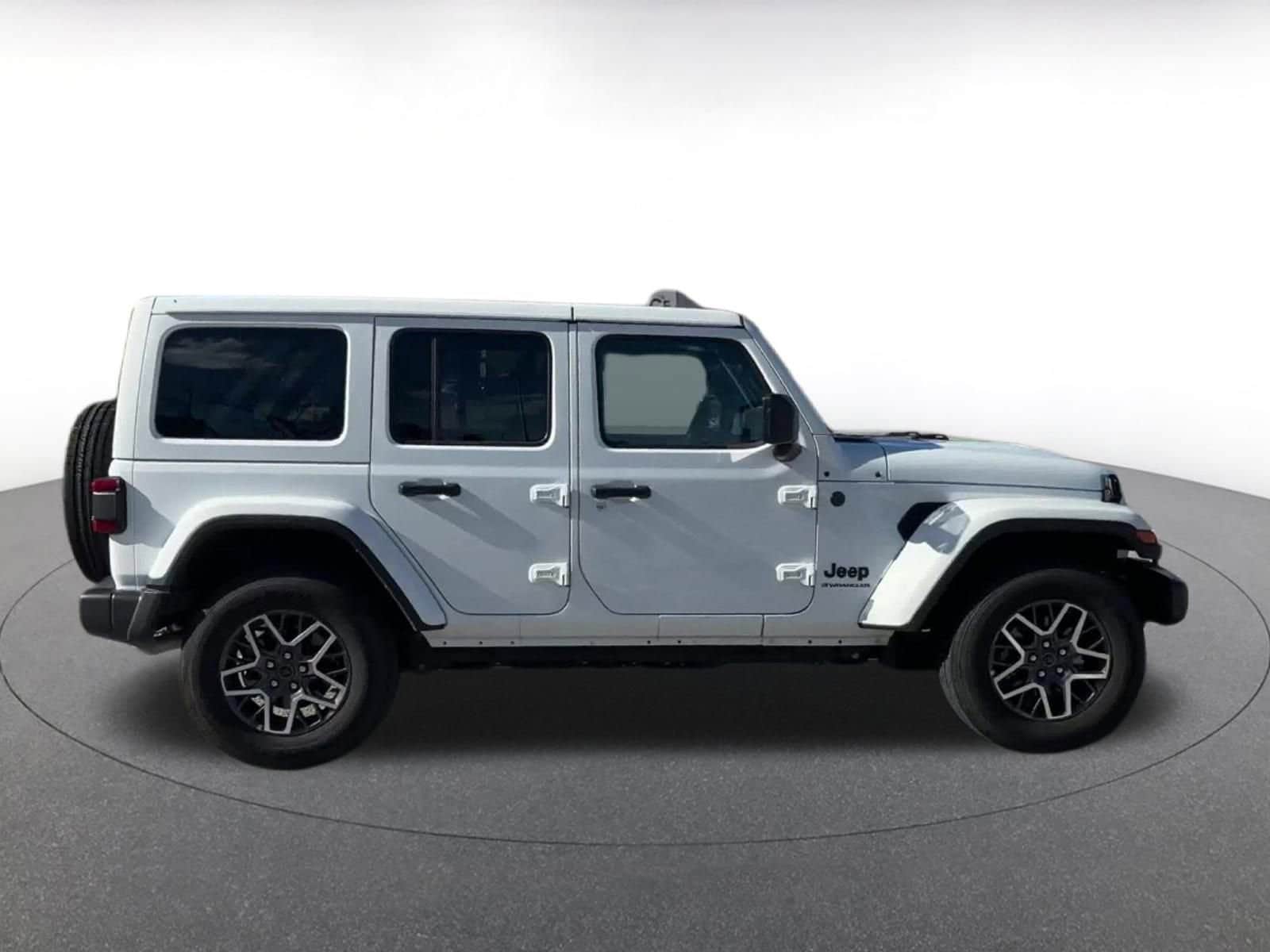 Thumbnail: 2025 Jeep Wrangler - 16