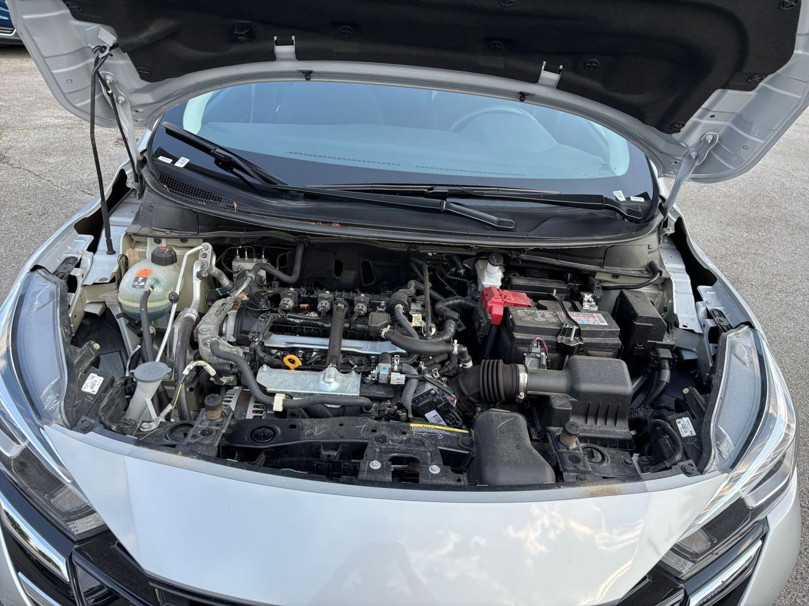 2024 Nissan Versa S 27