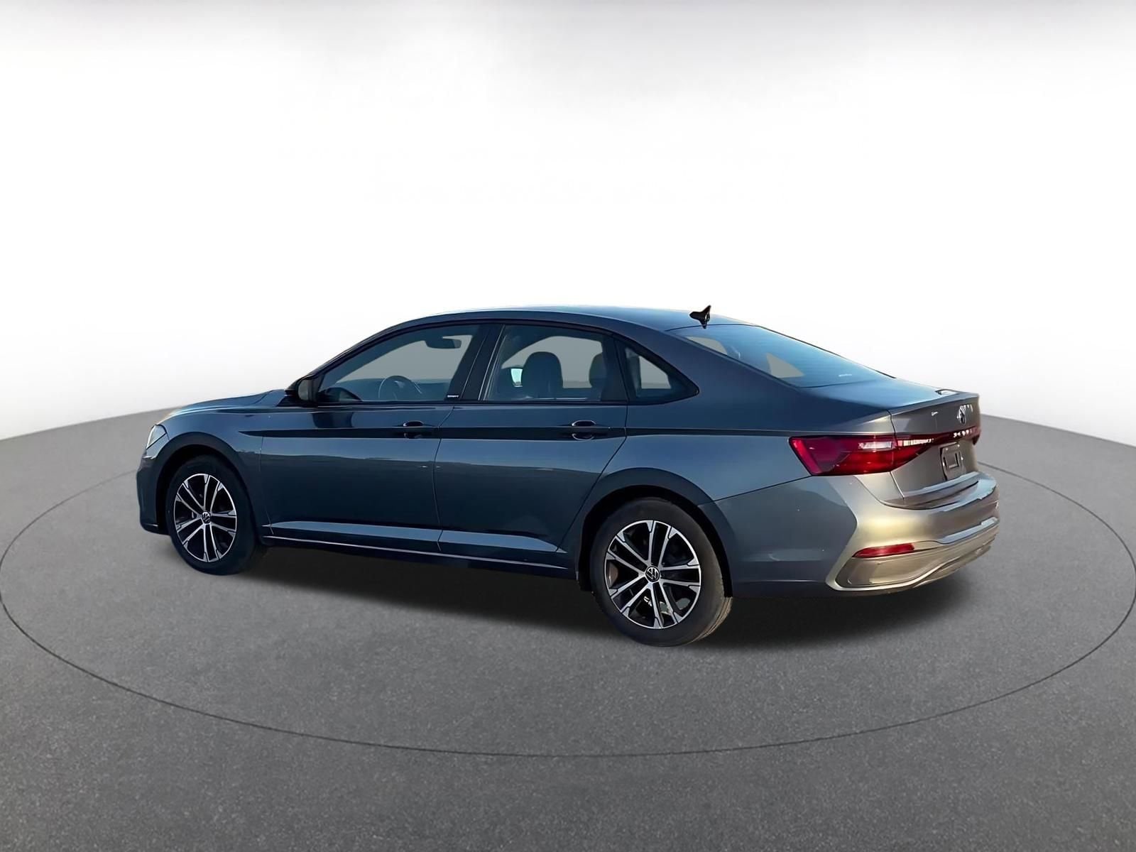 Thumbnail: 2025 Volkswagen Jetta - 10