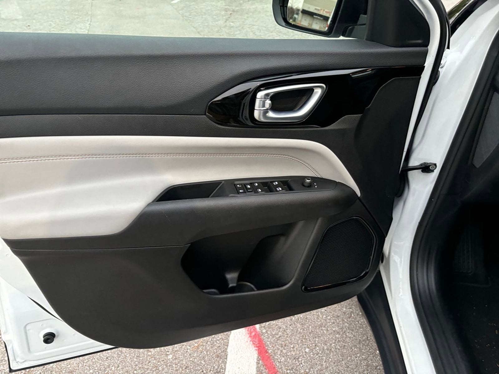 Thumbnail: 2025 Jeep Compass - 20