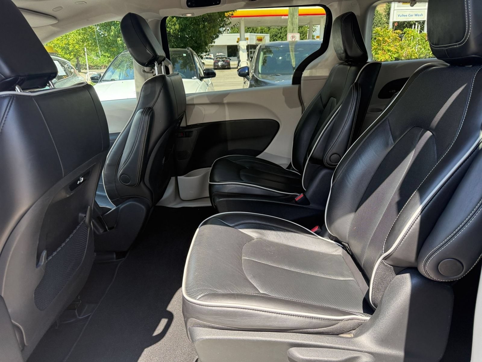 Thumbnail: 2023 Chrysler Pacifica - 28