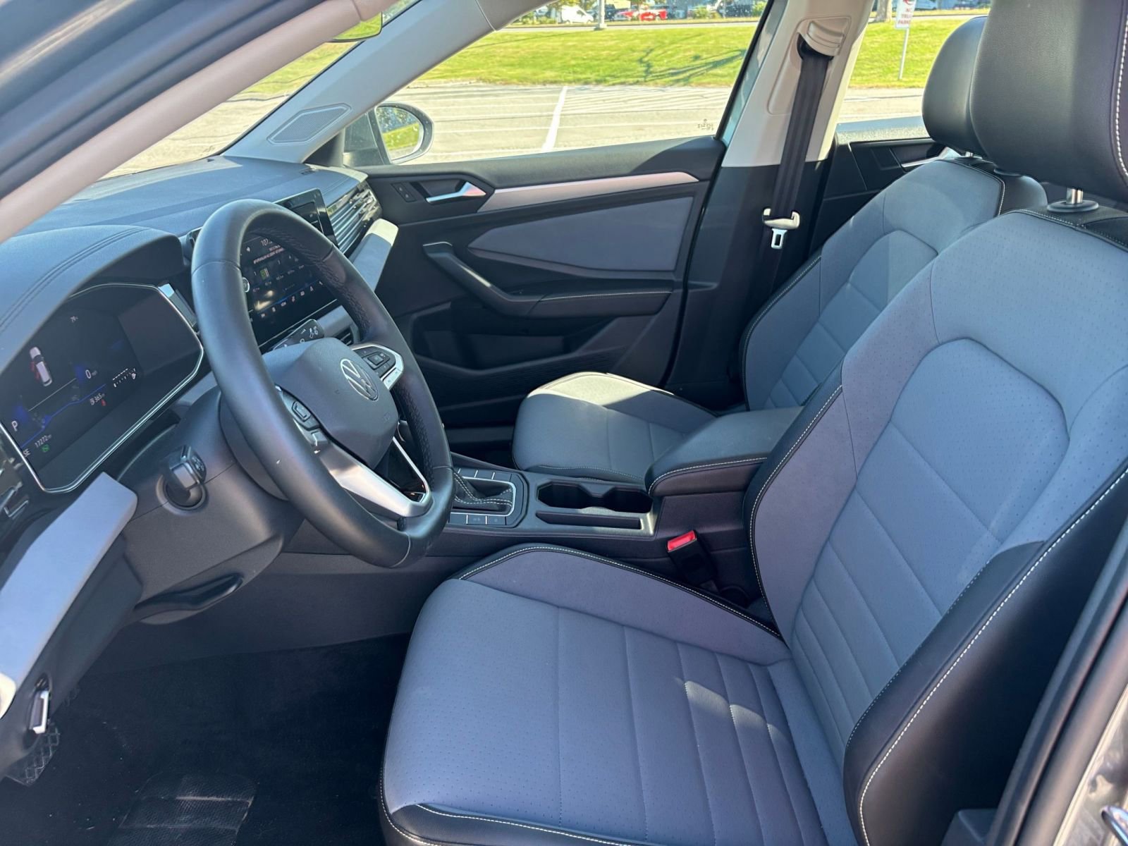 Thumbnail: 2025 Volkswagen Jetta - 25