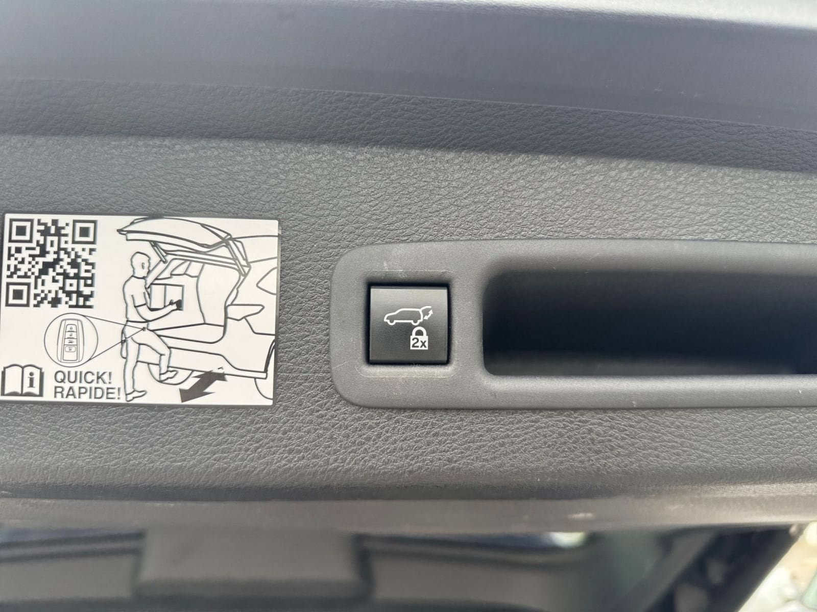 Thumbnail: 2024 Toyota Sienna - 19