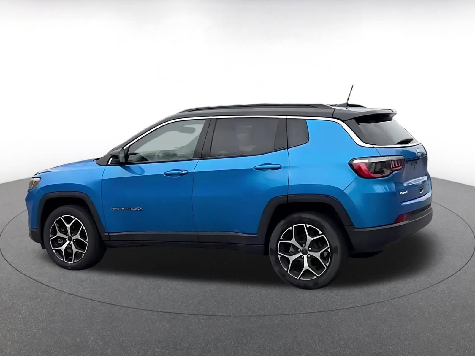 Thumbnail: 2025 Jeep Compass - 11