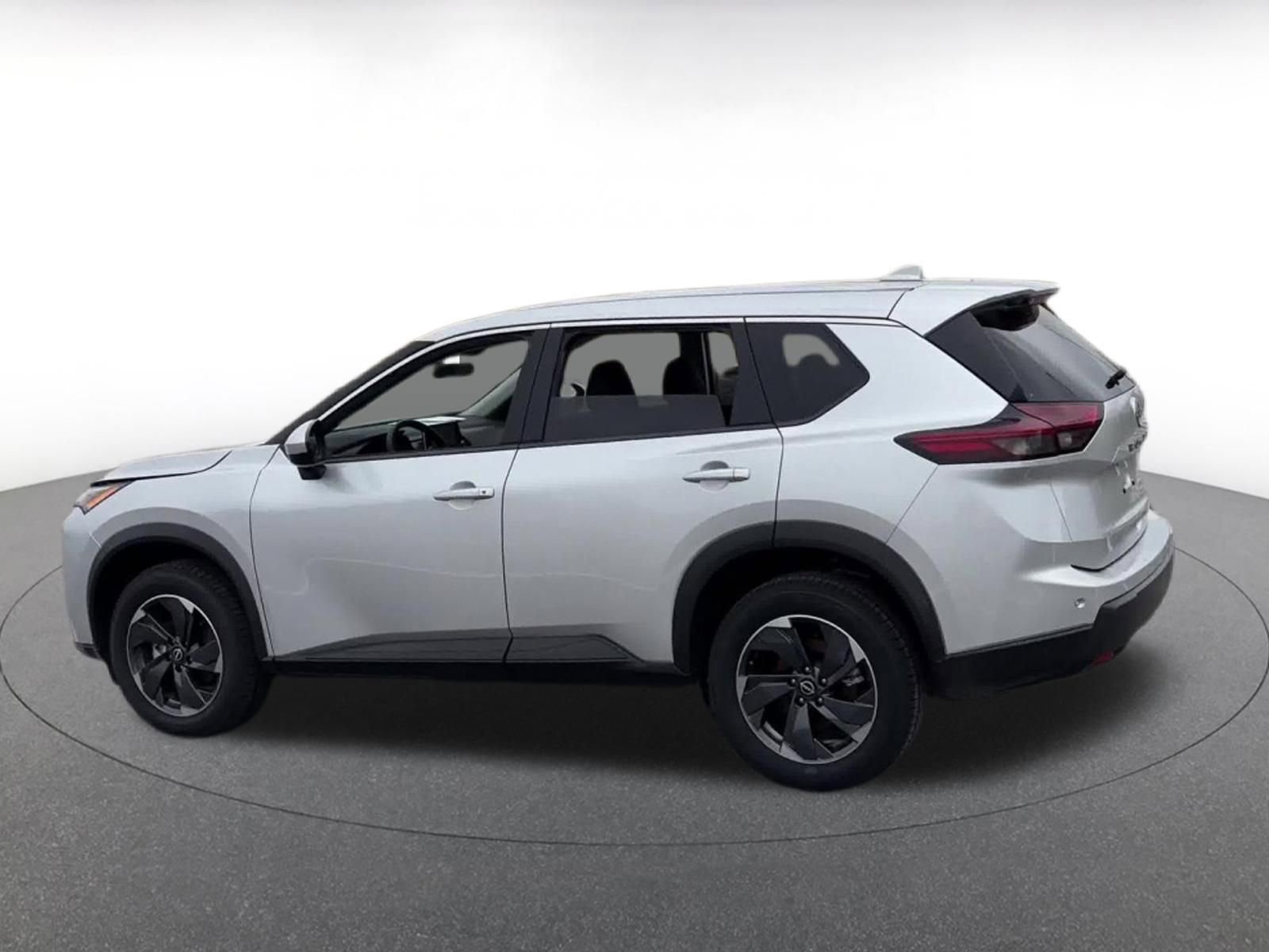 Thumbnail: 2025 Nissan Rogue - 10