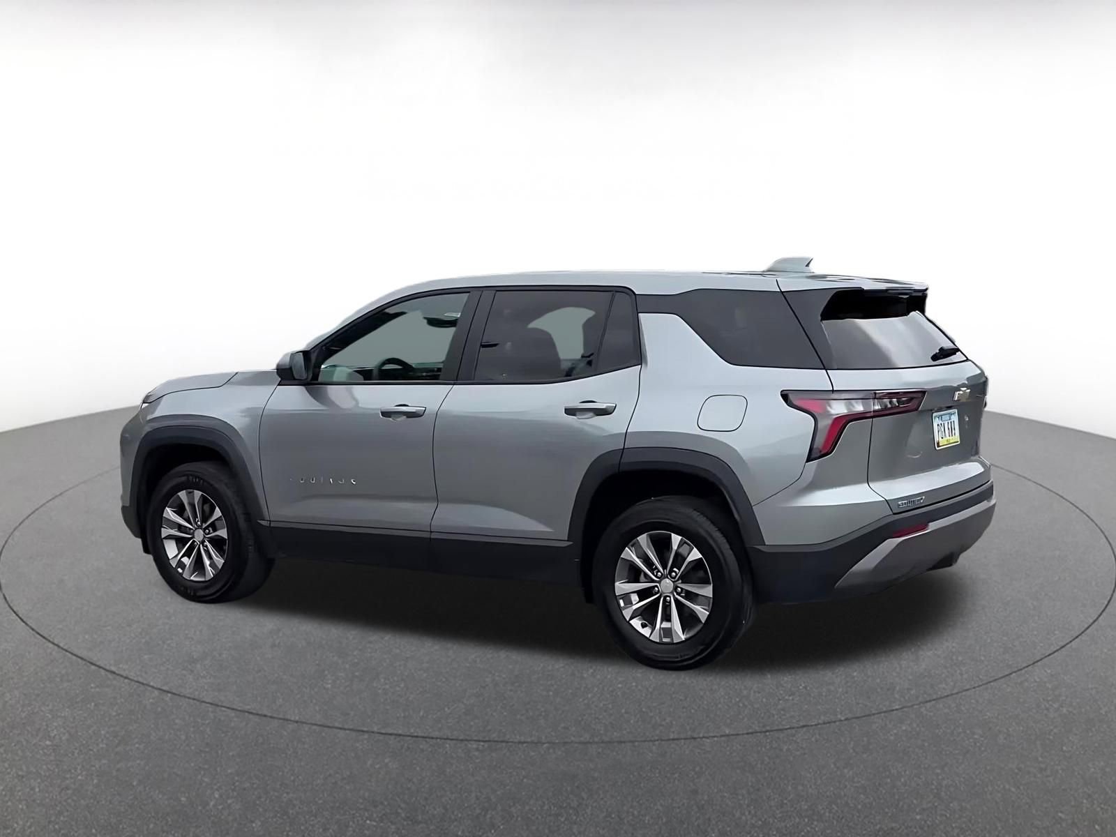 Thumbnail: 2025 Chevrolet Equinox - 10