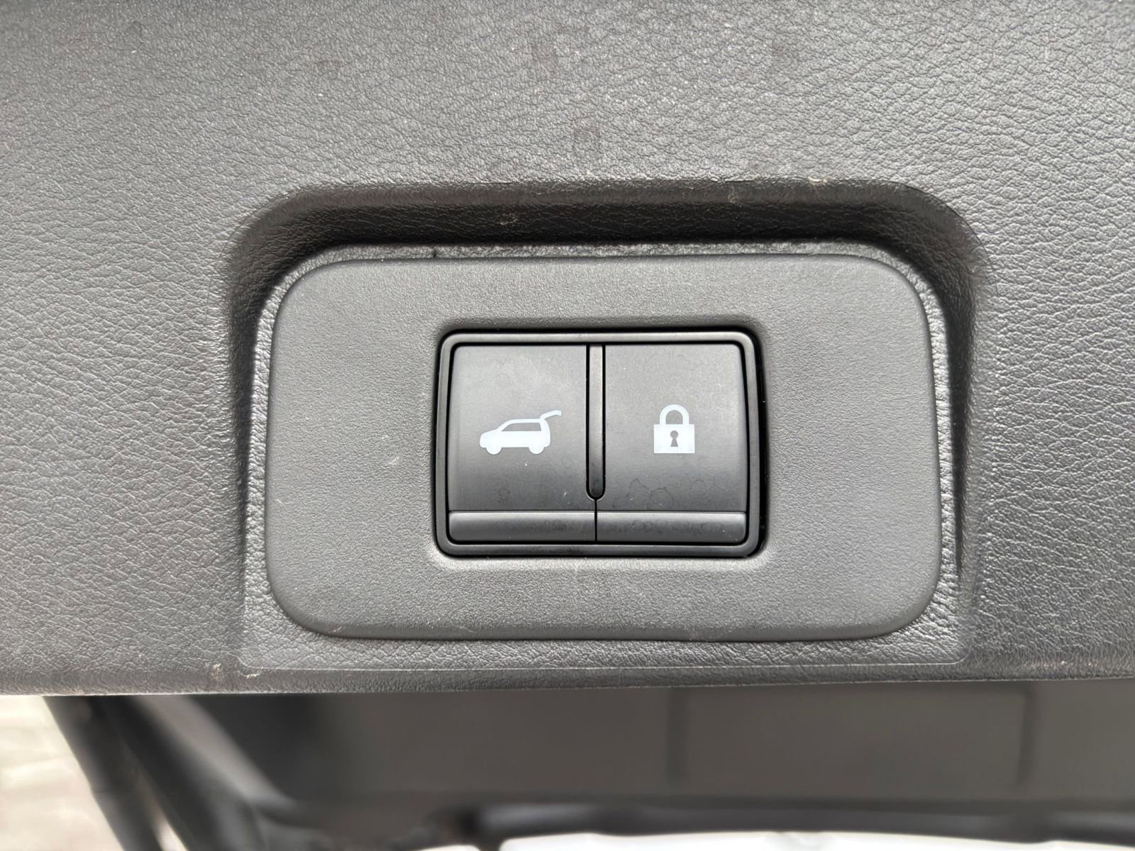 Thumbnail: 2025 Nissan Rogue - 23