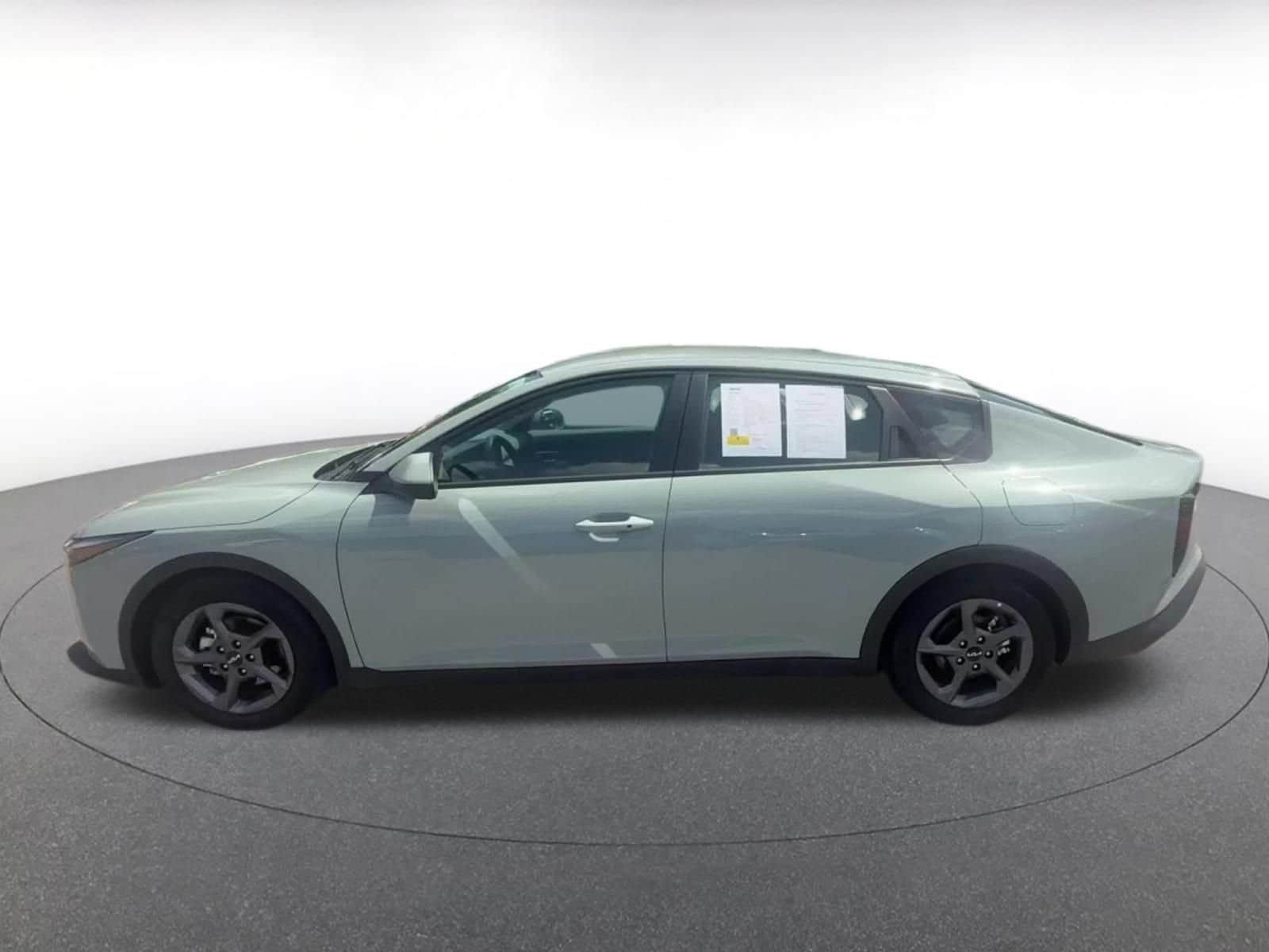 Thumbnail: 2025 Kia K4 - 10