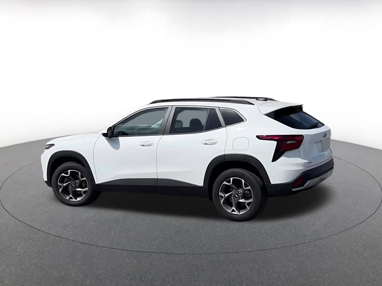 Thumbnail: 2025 Chevrolet Trax - 10