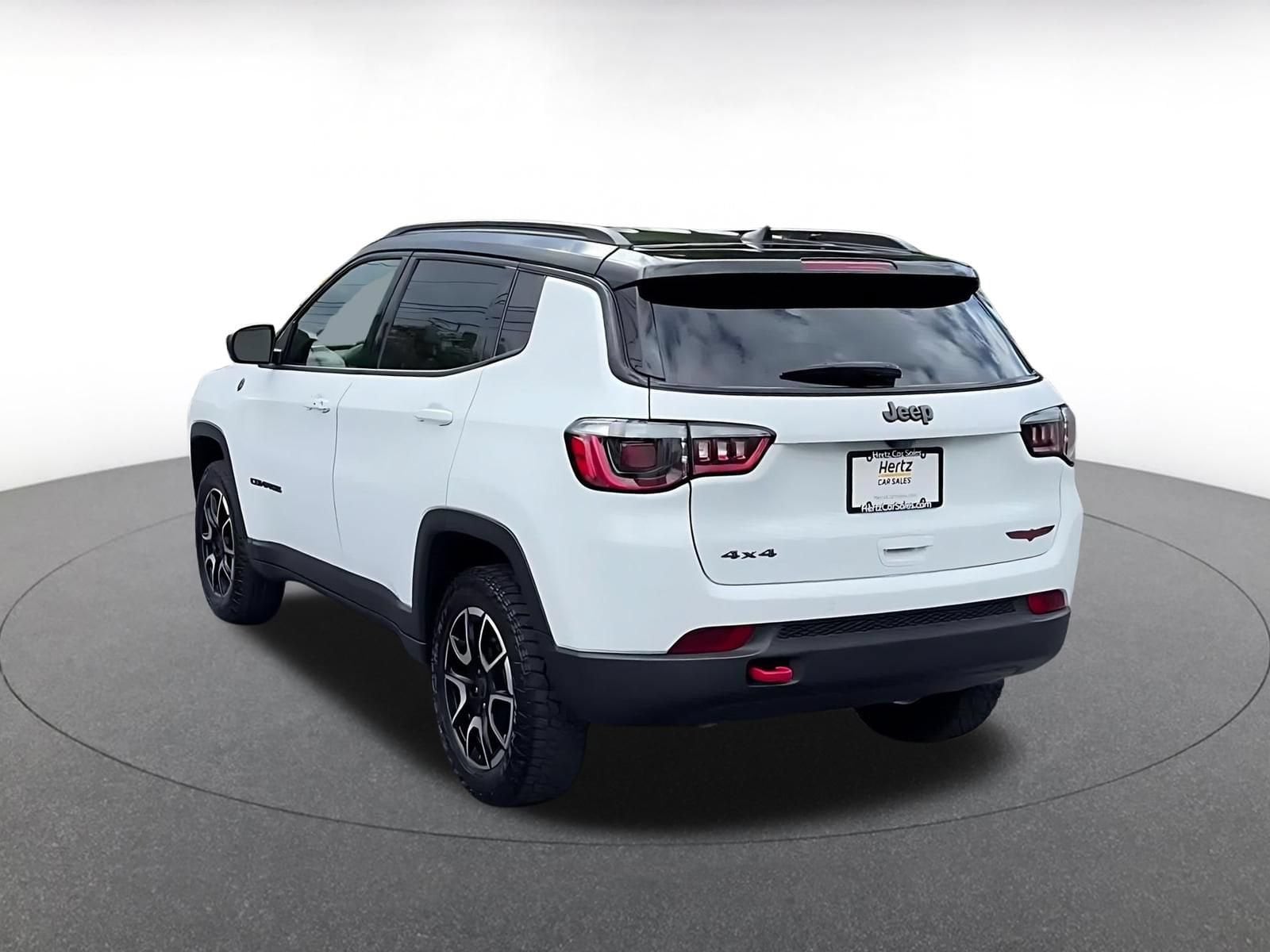 Thumbnail: 2025 Jeep Compass - 9