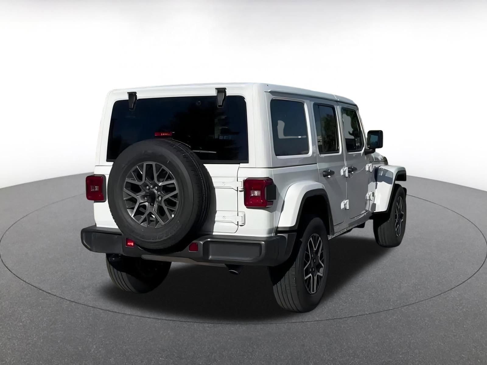 Thumbnail: 2025 Jeep Wrangler - 15