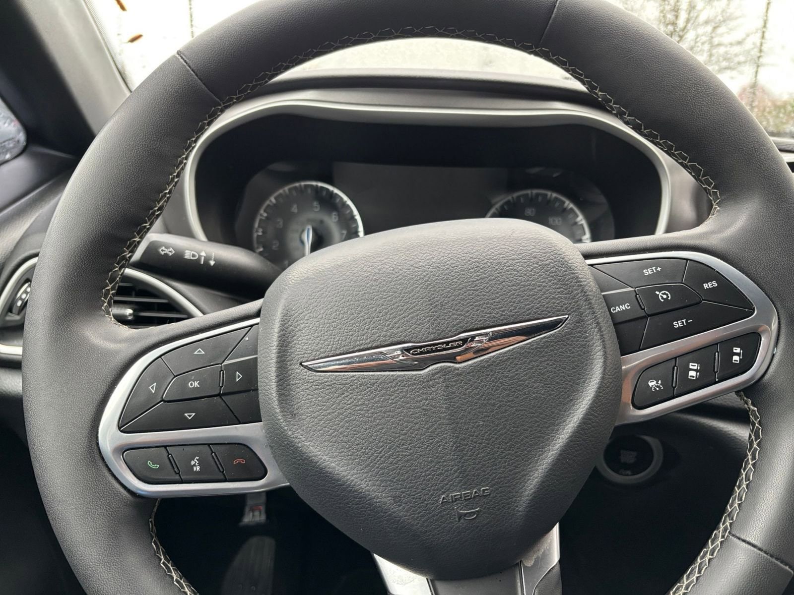 Thumbnail: 2025 Chrysler Pacifica - 30