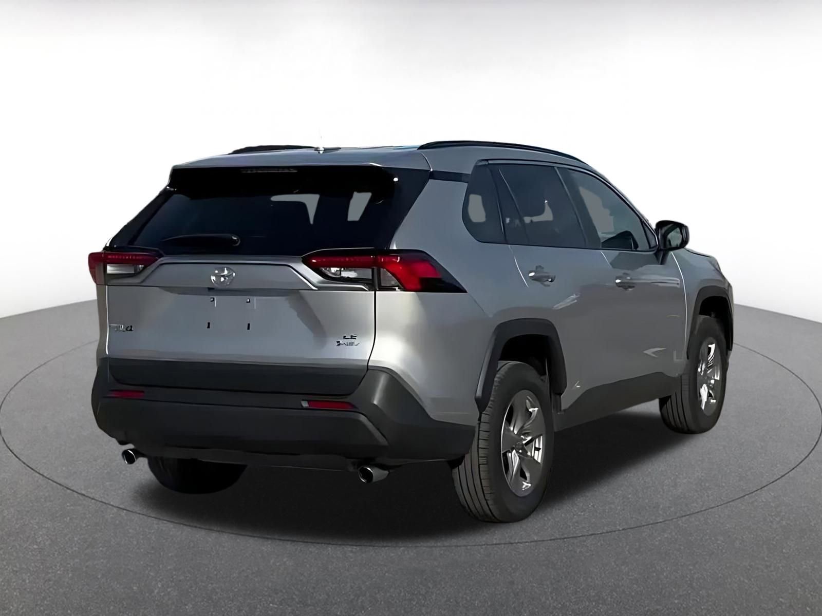 Thumbnail: 2025 Toyota RAV4 - 14