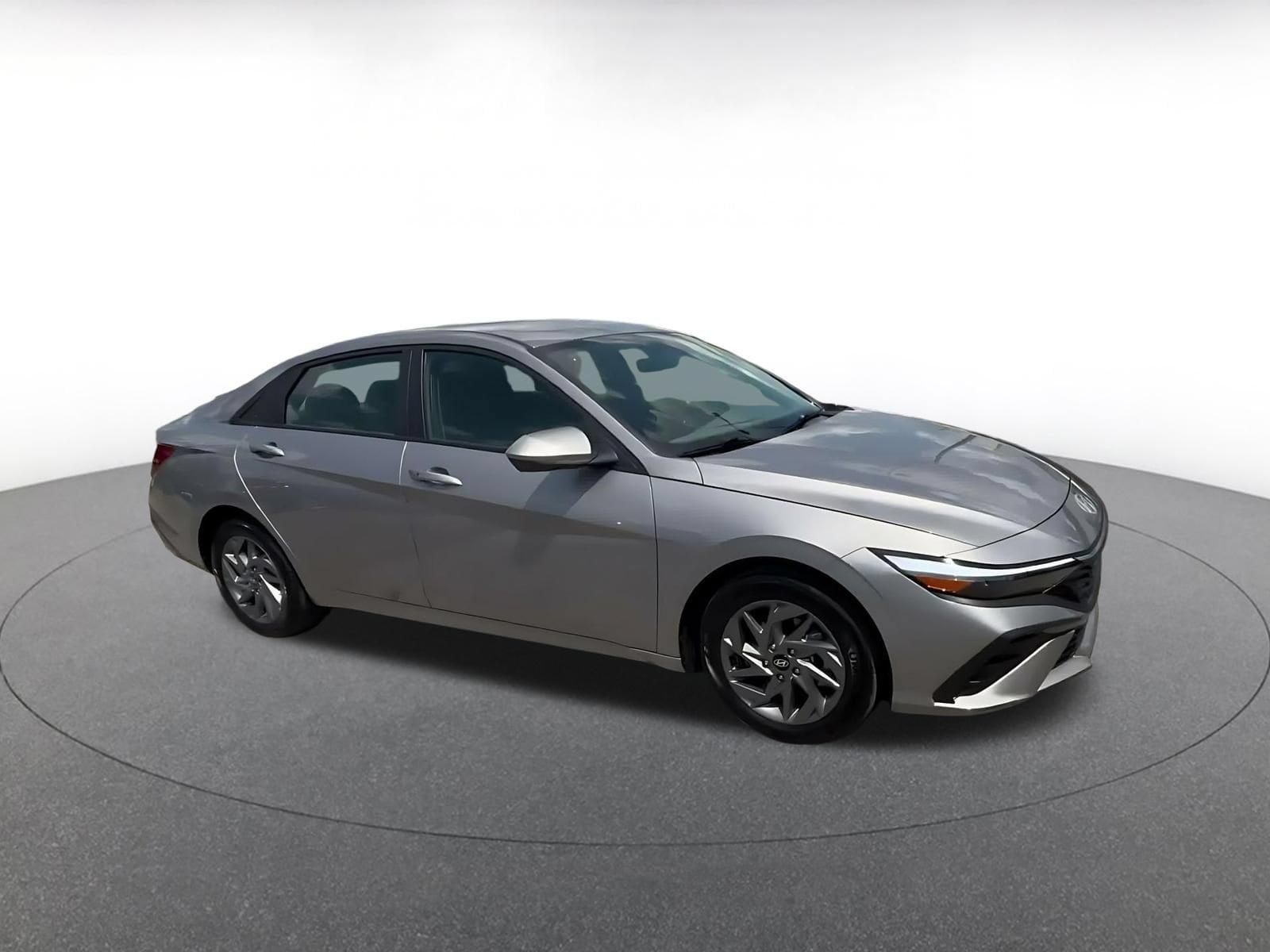 Thumbnail: 2026 Hyundai Elantra - 2