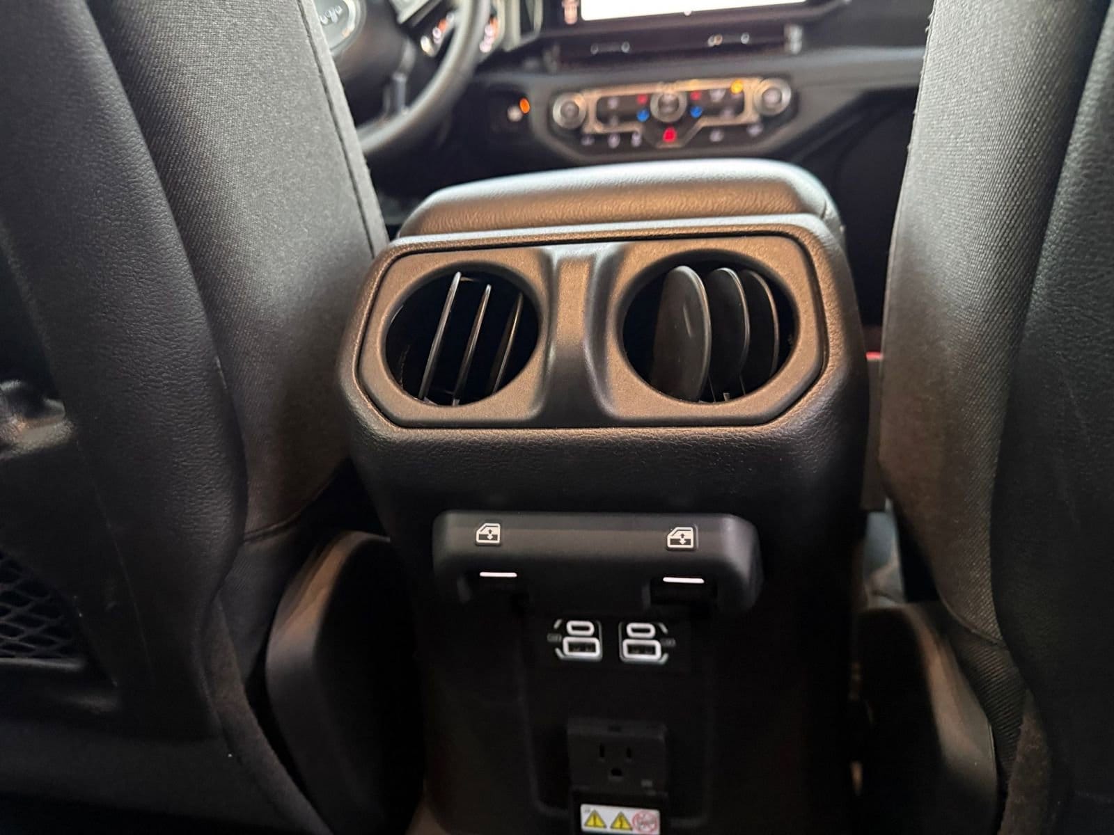 Thumbnail: 2025 Jeep Wrangler - 23