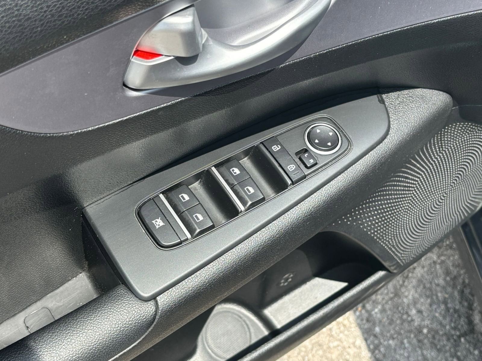 Thumbnail: 2024 Kia Forte - 20