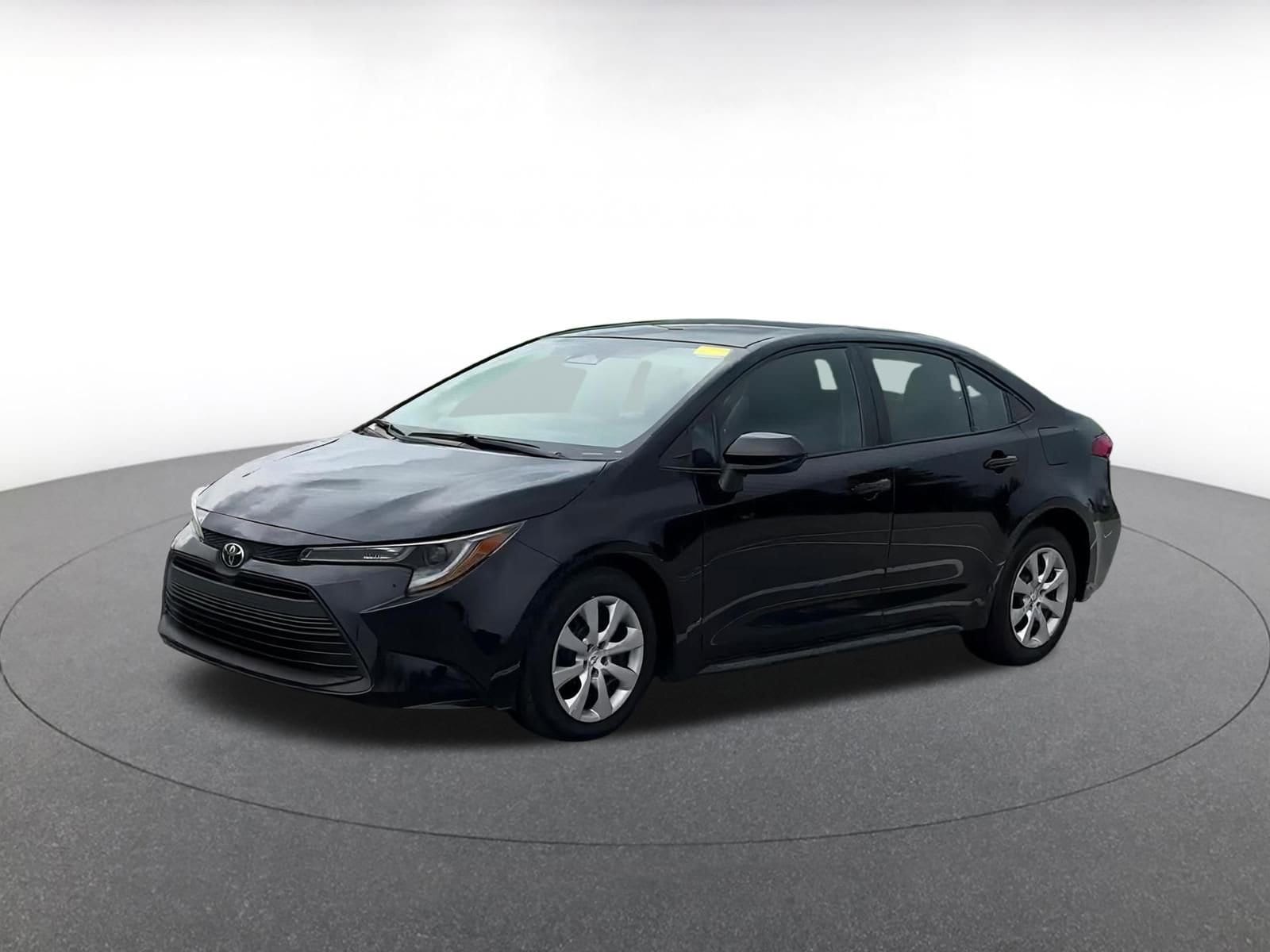 Thumbnail: 2023 Toyota Corolla - 7