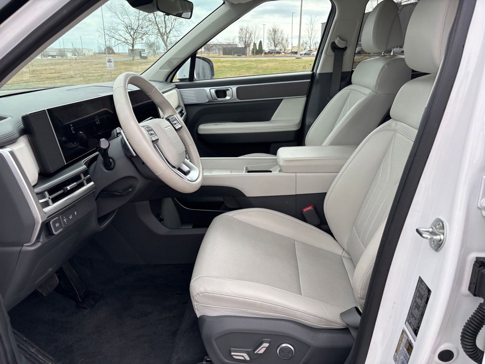 Thumbnail: 2025 Hyundai Santa Fe - 29