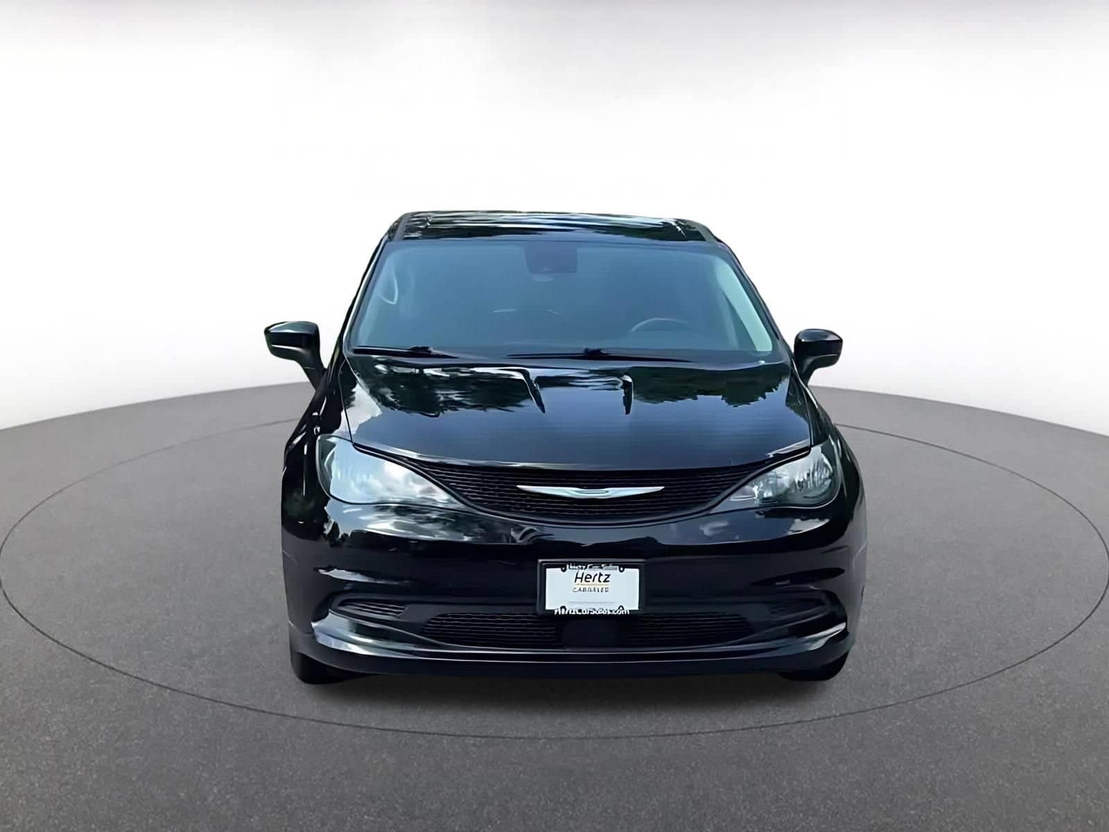 Thumbnail: 2024 Chrysler Voyager - 4