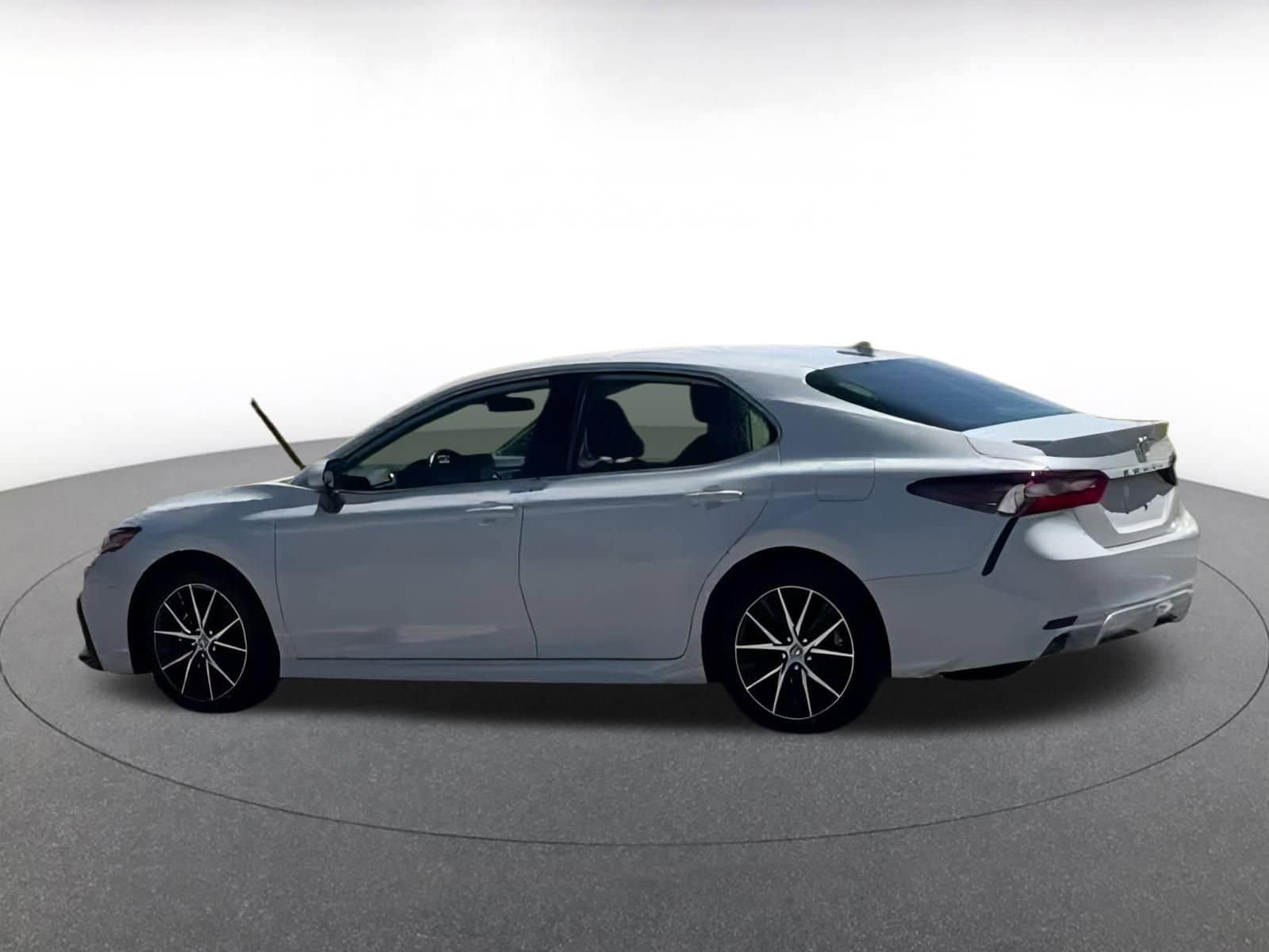 Thumbnail: 2024 Toyota Camry - 9