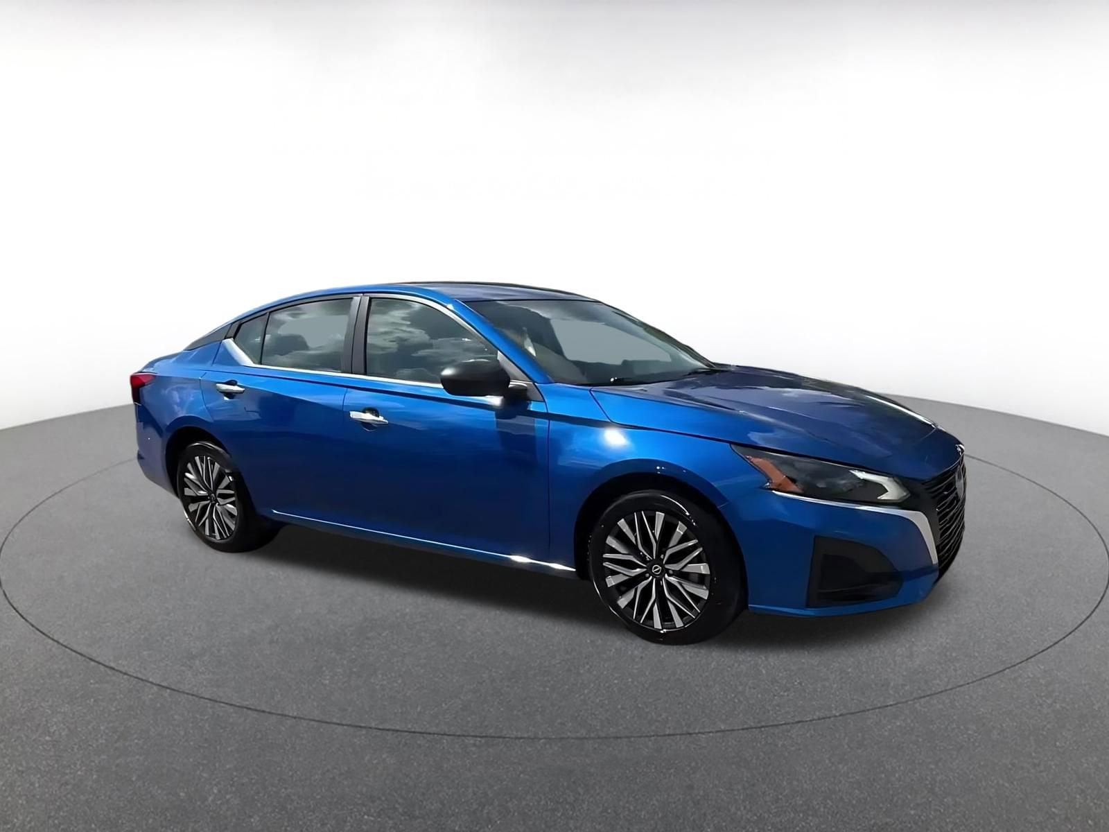 Thumbnail: 2025 Nissan Altima - 2