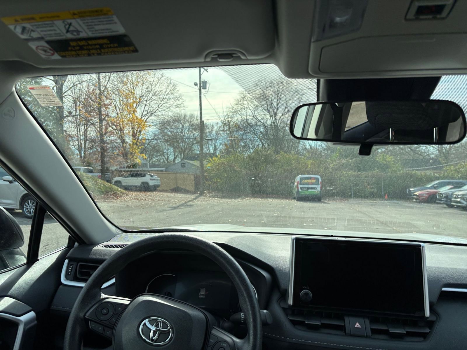 Thumbnail: 2025 Toyota RAV4 - 33