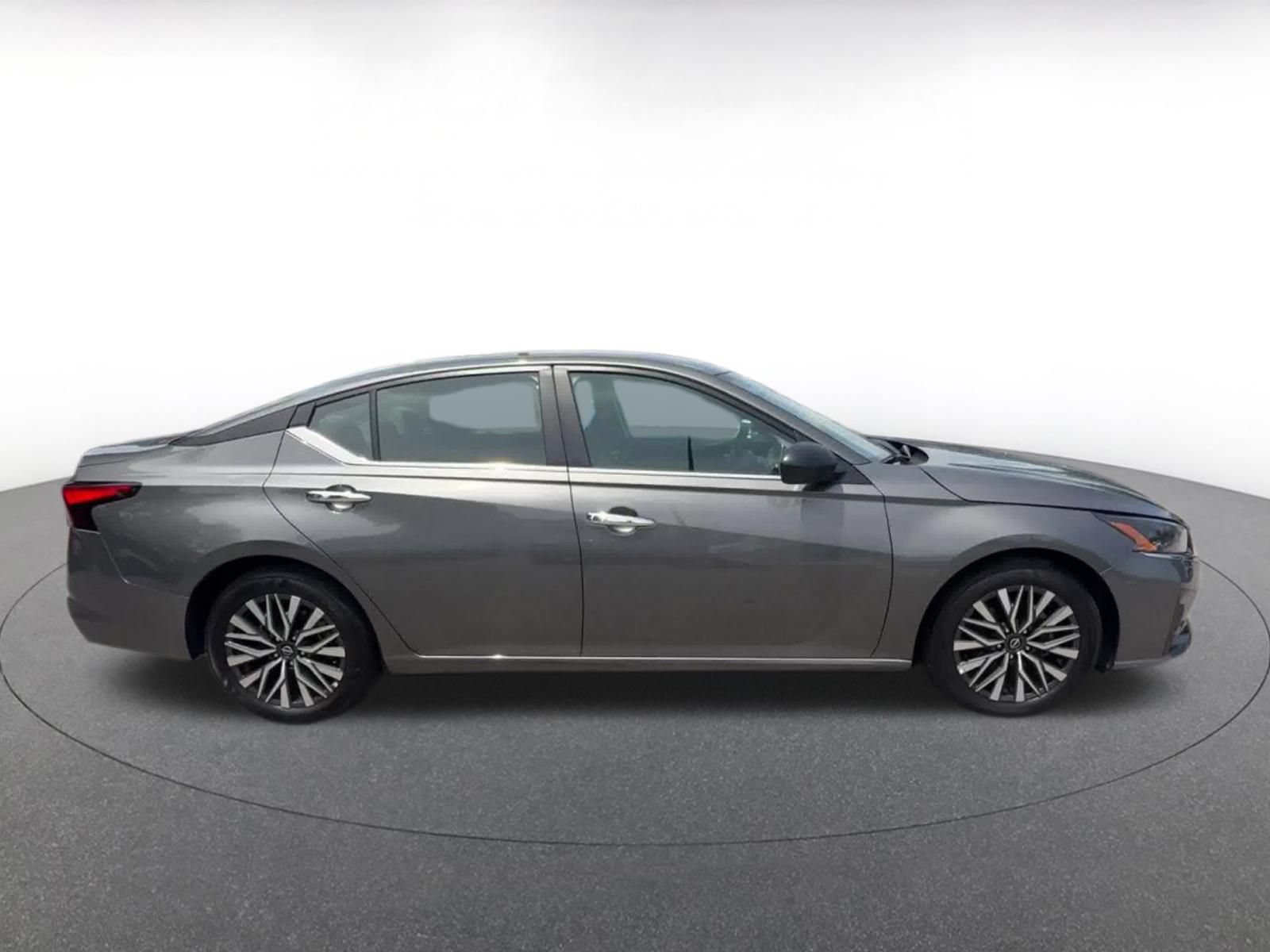 Thumbnail: 2025 Nissan Altima - 13